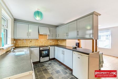 2 Barnewall Place, Derry/Londonderry, Waterside, BT47 2BJ - Photo 5