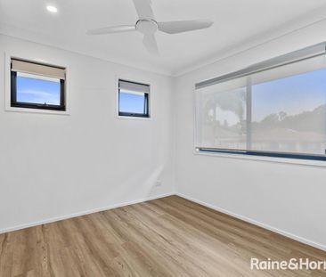 RENOVATED FAMILY HOME IN QUIET LOCATION - Photo 3