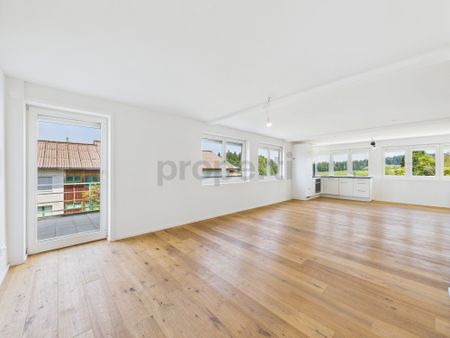 Grosszügige 2.5-Zimmer-Wohnung mit traumhafter Dach-Terrasse in Affoltern im Emmental - Photo 3