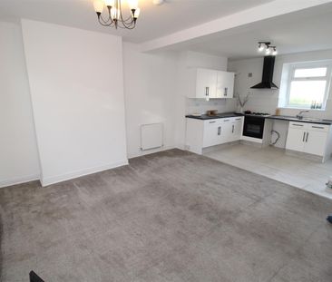 House - Terraced For Rent Main Road, Mountain Ash - Photo 1