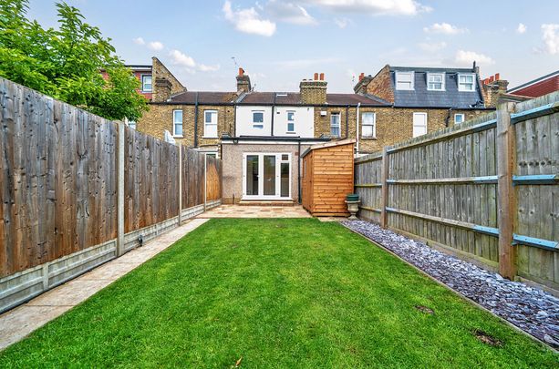 Aston Road, Raynes Park, SW20 8BE - Photo 1