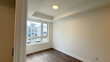 For Lease - 3250 Carding Mill Trail Unit# 408, Oakville, Ontario - Photo 3