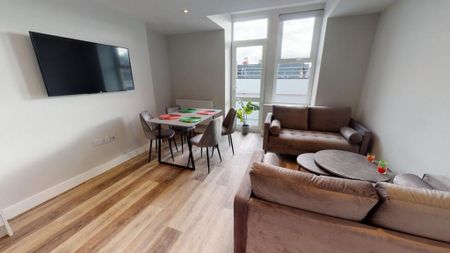 3 bedroom flat to rent - Photo 3