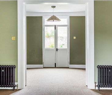 4 bedroom detached house to rent - Photo 4