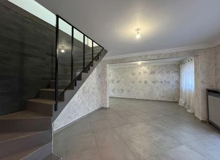 7 pièces - 124,92 m² - RDC - Colocation non autorisée - Photo 3