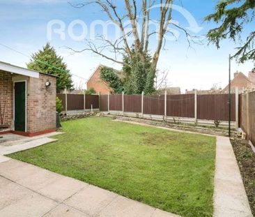 Queen Mary Avenue, Basingstoke, RG21 - Photo 1