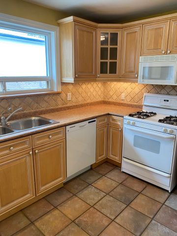 For Lease - 226 Parlette Avenue, Toronto, Ontario - Photo 4