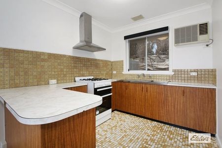 Convenient & Comfortable 2-Bedroom Home in Prime Location - Photo 4