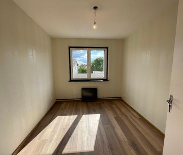 Location Appartement 4 pièces 79m² - Photo 2