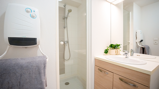 ST 18m² étage cour - Photo 1