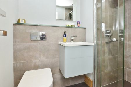 Vicarage Road - Photo 3