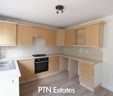 2 bedroom semi-detached house to rent - Photo 2