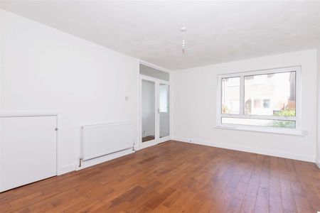 Lychpole Walk, Goring-By-Sea - Photo 2