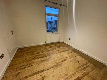 Wells Street, Swindon - Photo 3