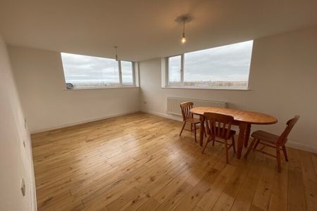 Mere Bank, L17 - Photo 2