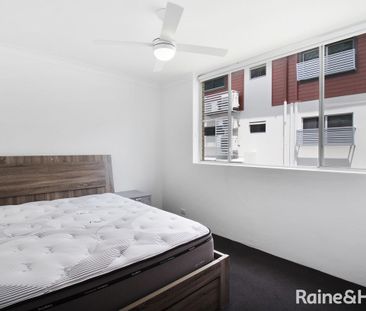 Furnished Toowong Unit with Exclusive Courtyard - Photo 1