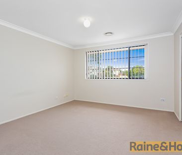 37 Yellowgum Avenue, Rouse Hill, NSW 2155 - Photo 2