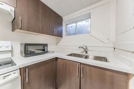 For Lease - 22 Hazelglen Court, Brampton, Ontario - Photo 5