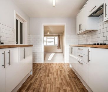 2 bedroom flat to rent - Photo 6