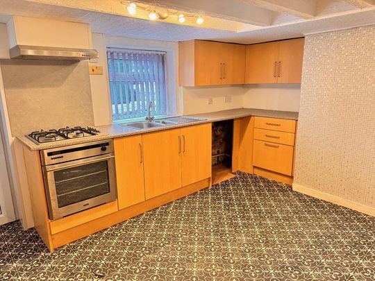 2 bedroom terraced house to rent - Photo 1