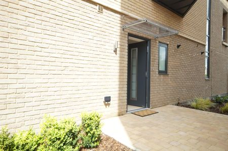 A 1 Bedroom Flat in GL51 6QU - Photo 3