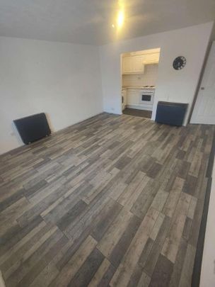 Linstock Way, Aldermans Green, Coventry, CV6 - Photo 1