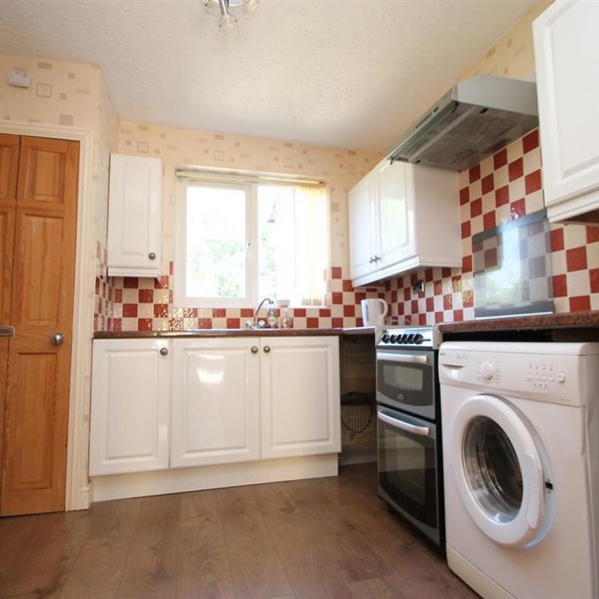 1 bedroom Flat To Let - Photo 1