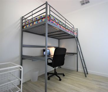 6-bedroom shared house / townhouse, Fifth Street - Photo 2