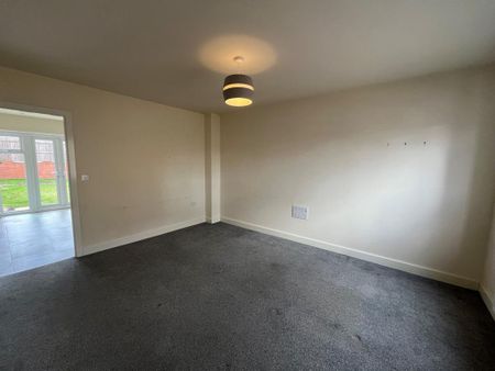 3 bedroom semi-detached house to rent - Photo 3