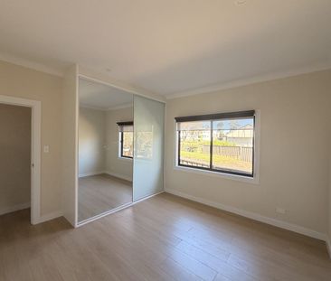 Renovated 4 Bedroom Home - Photo 4