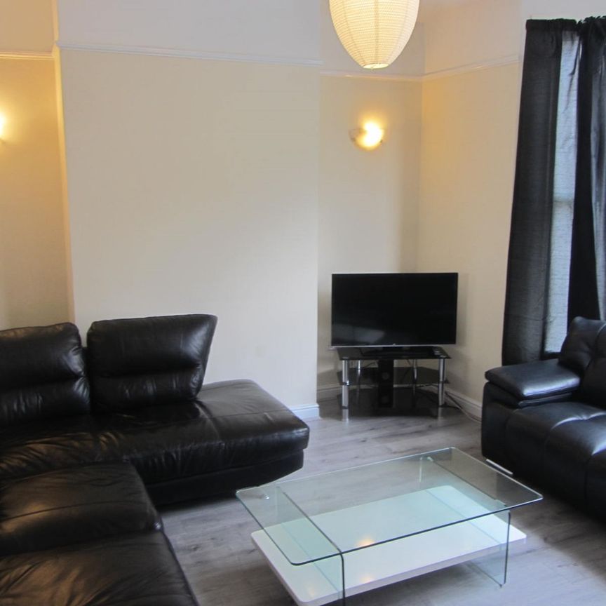 7 Bed End Terrace, Nicander Road, L18 - Photo 1