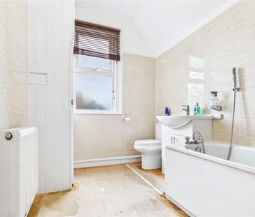 2 bedroom semi-detached house to rent - Photo 5