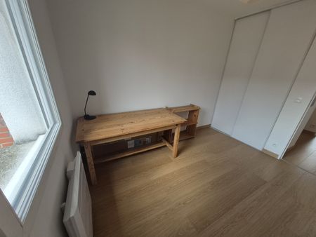 Location Appartement 3 pièces 65m² LILLE 59000 - Photo 5