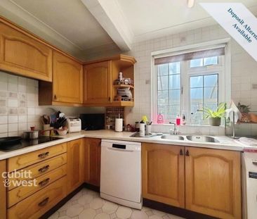 5 bedroom detached house to rent - Photo 3