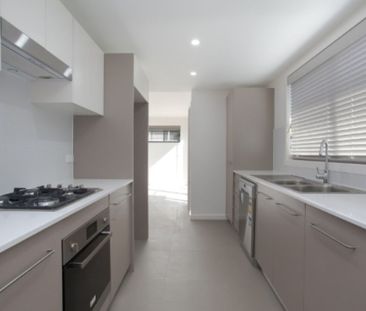 2/78 Bryant Street, Adamstown - Photo 1