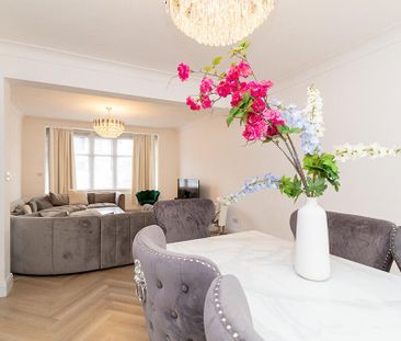 3 bedroom end of terrace house to rent - Photo 5