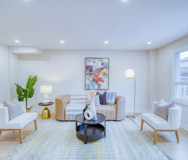 For Lease - 32 Charlton Avenue, Vaughan, Ontario - Photo 3