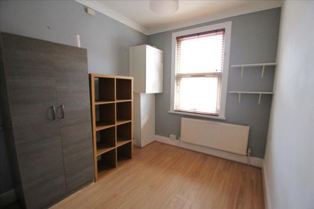 4 bedroom terraced house to rent - Photo 5