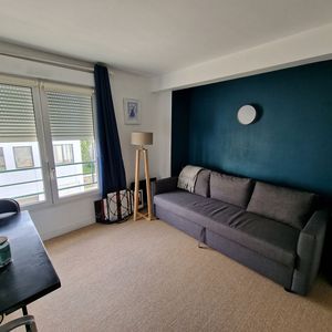 A LOUER AU CENTRE VILLE - STUDIO MEUBLE 18.61M² - Photo 2