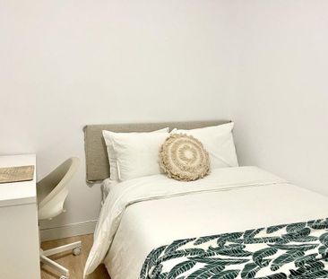 Calle de Redondilla, Madrid, Community of Madrid 28005 - Photo 4