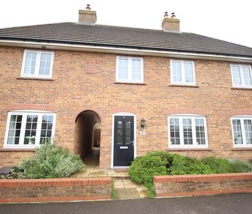 3 bedroom terraced house to rent - Photo 5