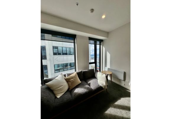 Stylish Split Two Level Apartment - Photo 1