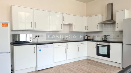 7 bedroom flat share to rent - Photo 3