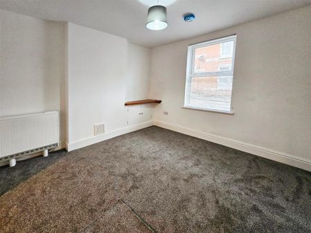 1 Bedroom Flat to Rent in 26A Montague Street, Rushden, Northants, NN10 - Photo 5