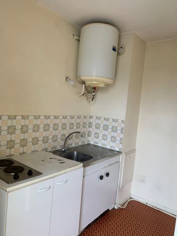 Location Appartement 1 pièce 31m² - Photo 2