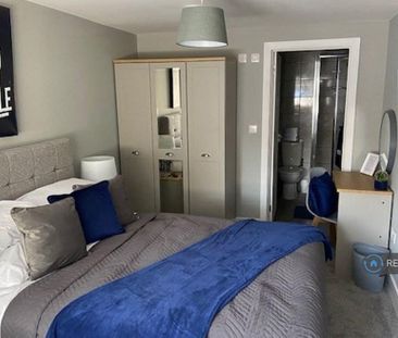 1 bedroom in a house share to rent - Photo 6