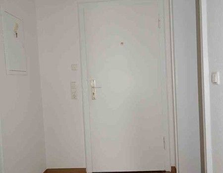 Nähe Zentrum! 2-Zimmer-Dachgeschosswohnung in attraktiver Wohnlage - Foto 1