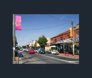 CONTEMPORARY NEW HOME IN McKINNON SECONDARY COLLEGE ZONE - Photo 5