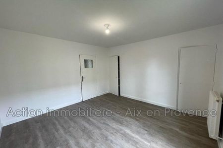 Location appartement rénové, Aix-en-Provence - Photo 4