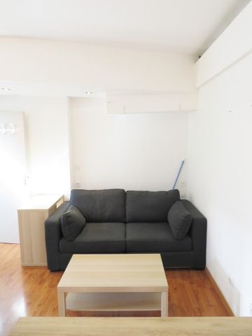 Studio Meublé, 25m², Av Carnot, Nîmes centre, 430€ H.C - Photo 5